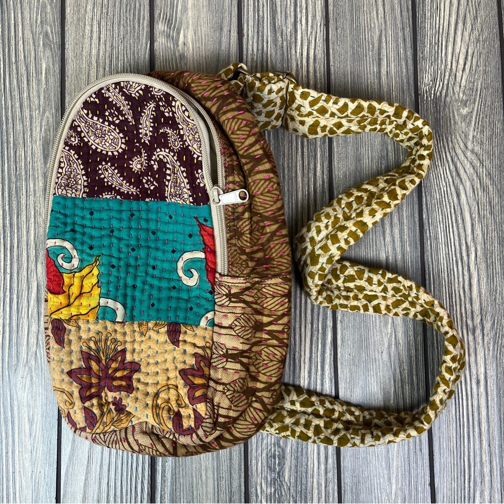 World Finds Quilted Patchwork Purse Bag